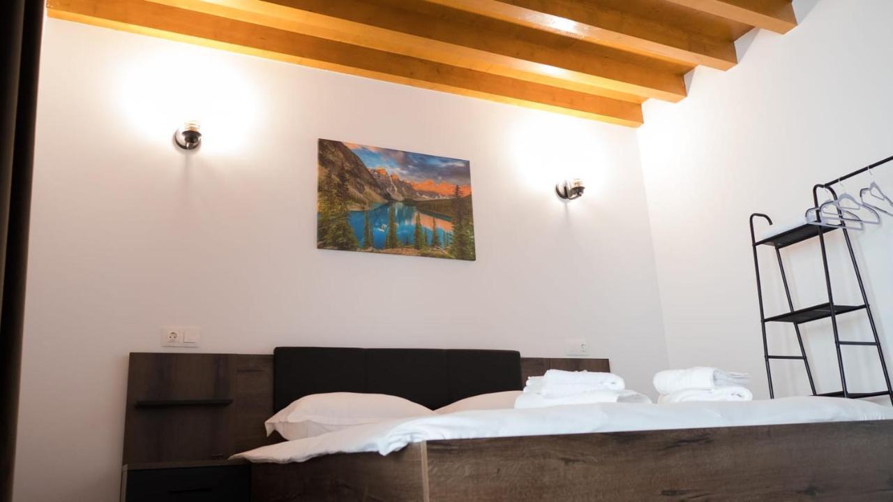 Villa Wild Rooms Jiet ภายนอก รูปภาพ