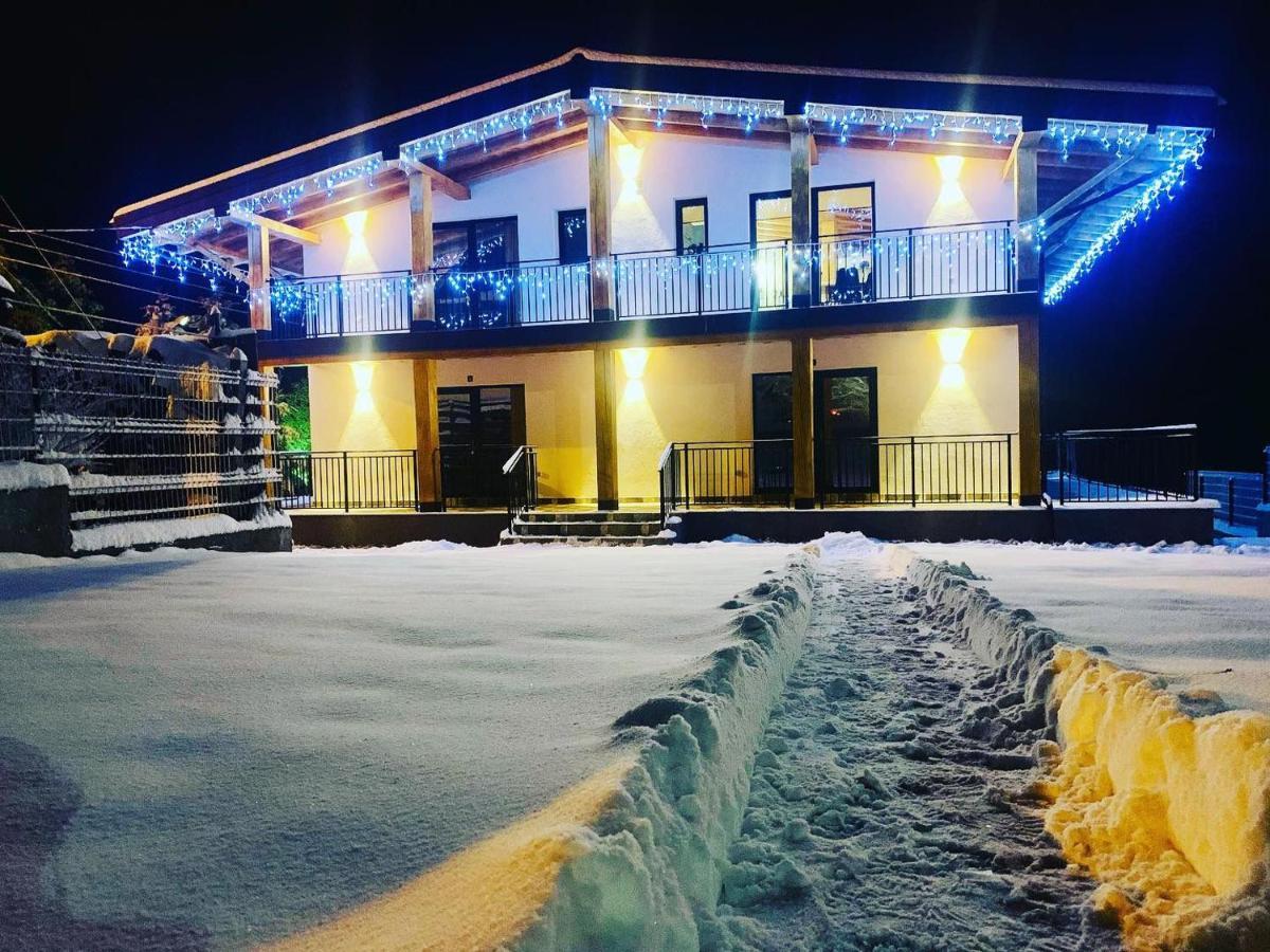 Villa Wild Rooms Jiet ภายนอก รูปภาพ