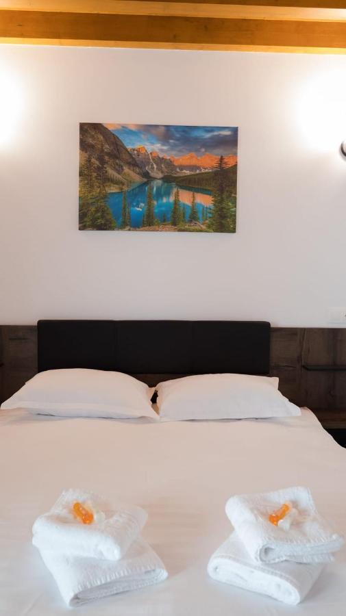 Villa Wild Rooms Jiet ภายนอก รูปภาพ