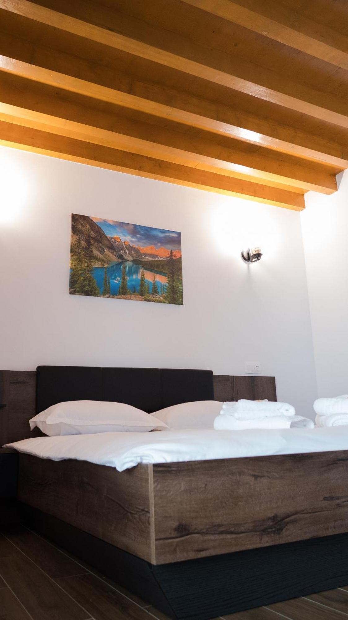 Villa Wild Rooms Jiet ภายนอก รูปภาพ